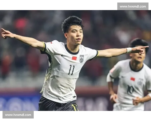 U22 国足 10-0 大胜北马里亚纳 王钰栋替补戴帽掀下半场狂潮